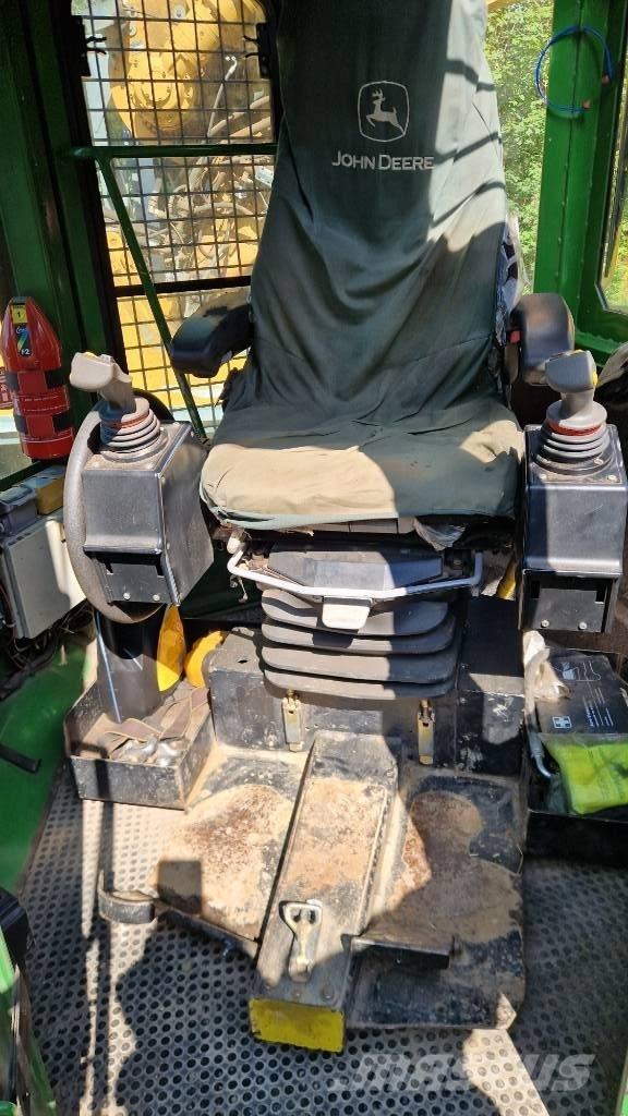 John Deere 640 G III Skiderji