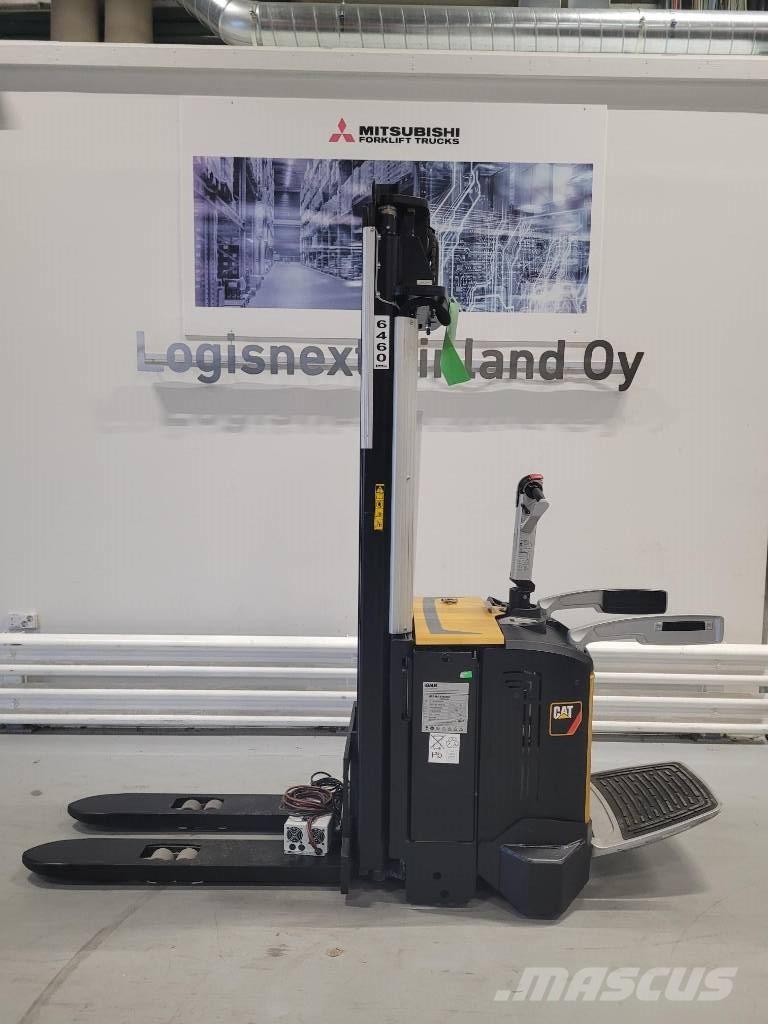 CAT NSV 16N Samopogonski ročni viličarji