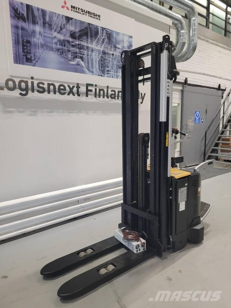 CAT NSV 16N ( MYYTY ) Samopogonski ročni viličarji