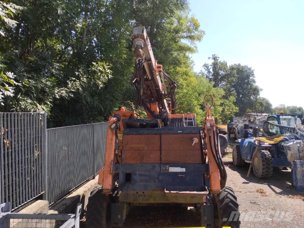 Tamrock COMMANDO 300 Terenske vrtalne naprave