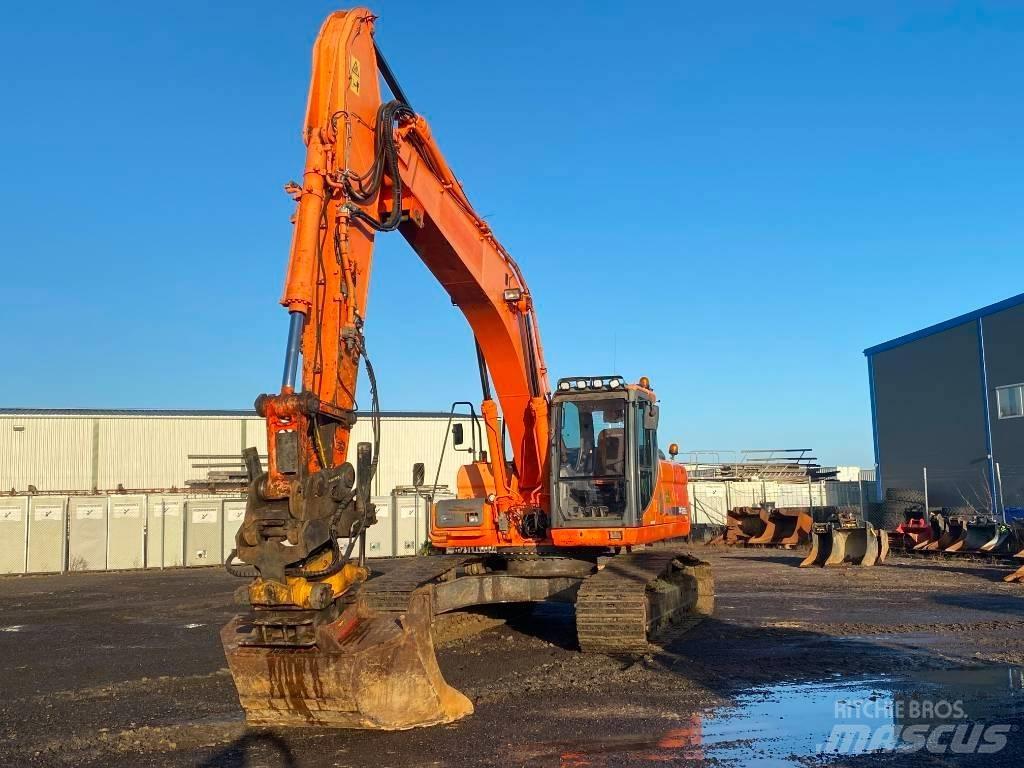 Doosan DX 255 LC Bagri goseničarji