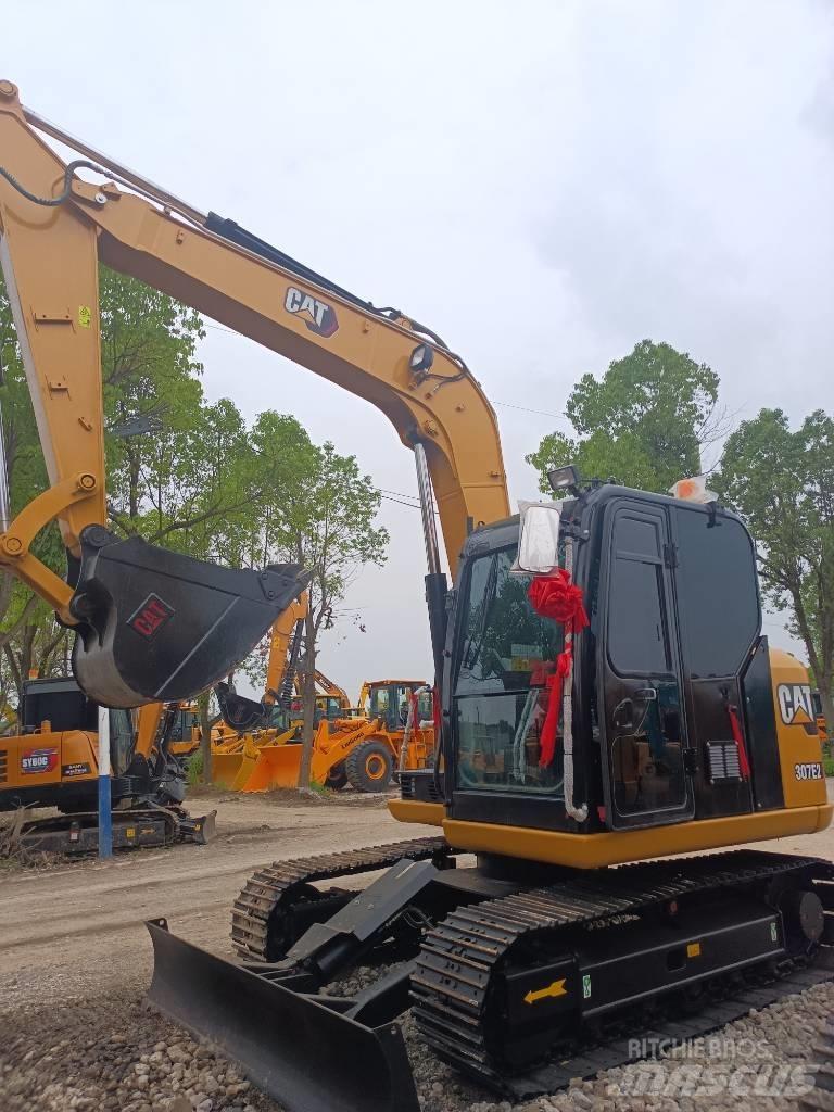 CAT 307 Mini bagri <7t