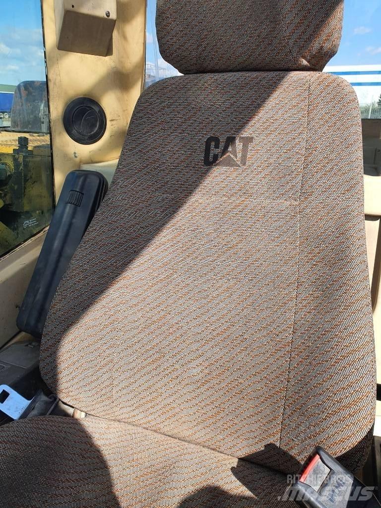CAT 330 BL UHD Rušilni bagri