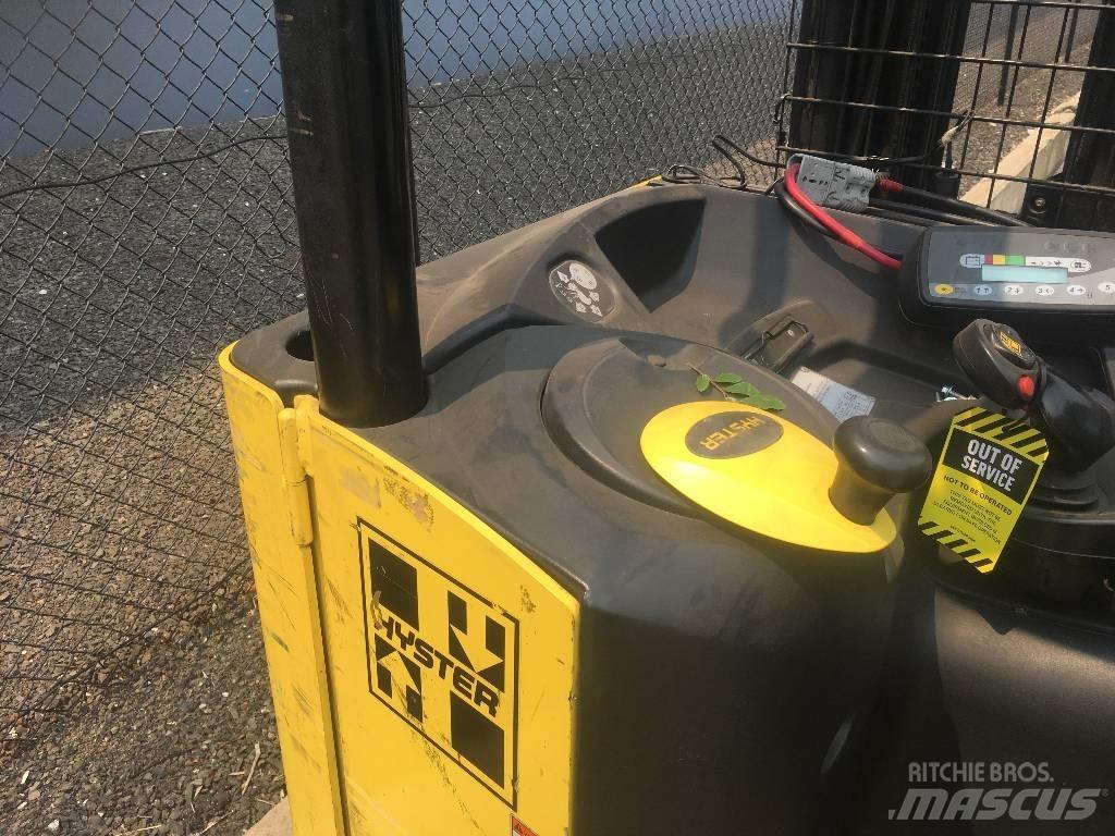 Hyster N35ZDR Viličarji s pomičnim teleskopom