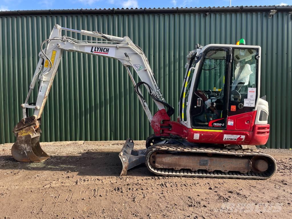 Takeuchi TB 250 Mini bagri <7t