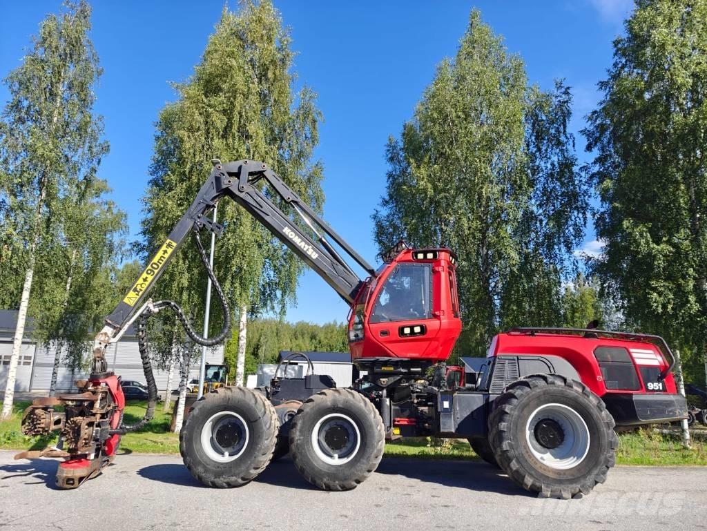 Komatsu 951 Harvesterji