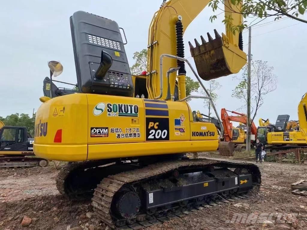 Komatsu 200-8 Bagri goseničarji