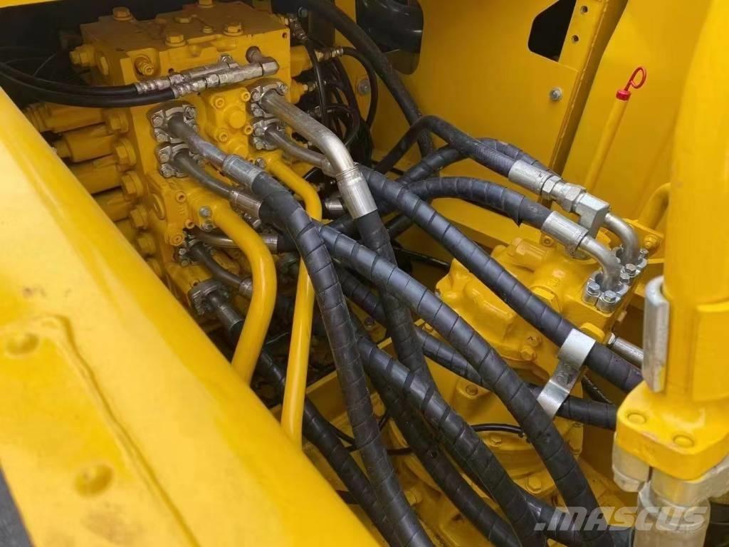 Komatsu 200-8 Bagri goseničarji