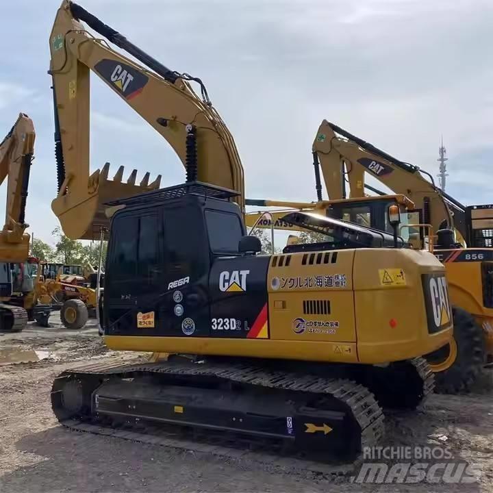 CAT 323 D2L Bagri goseničarji