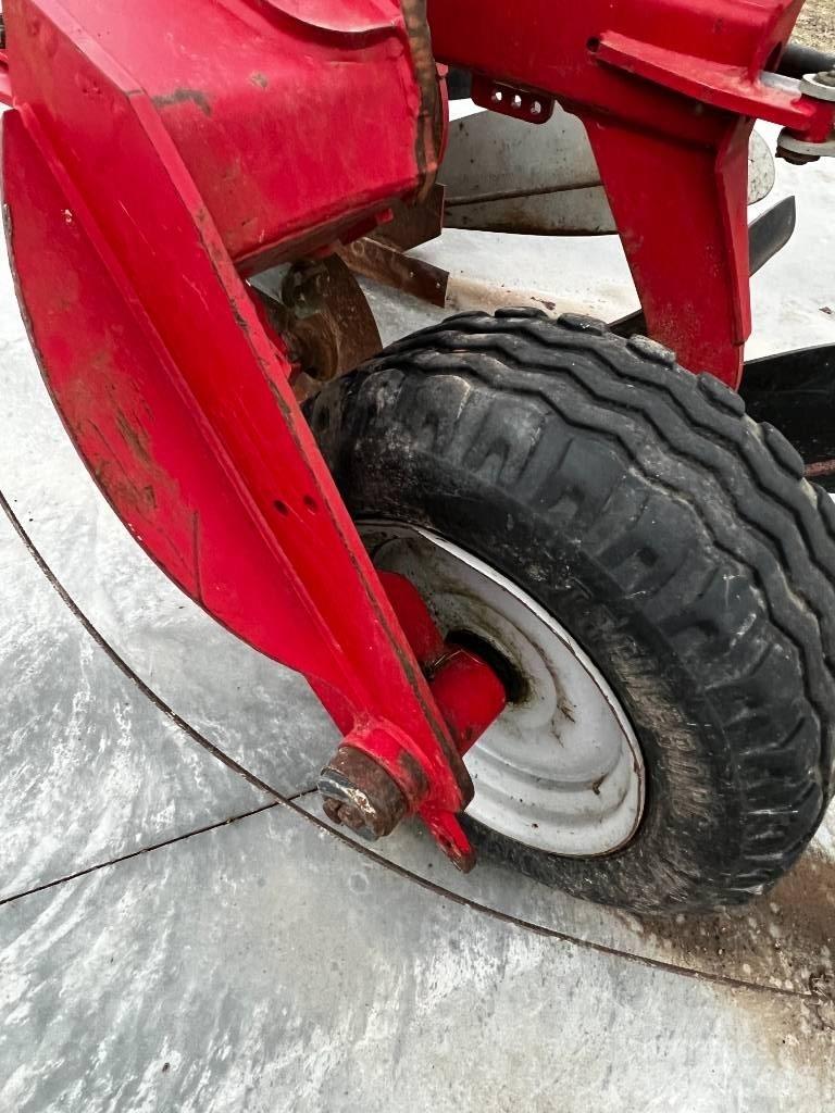 Agrolux XRT 41075 AX Obračalni plugi