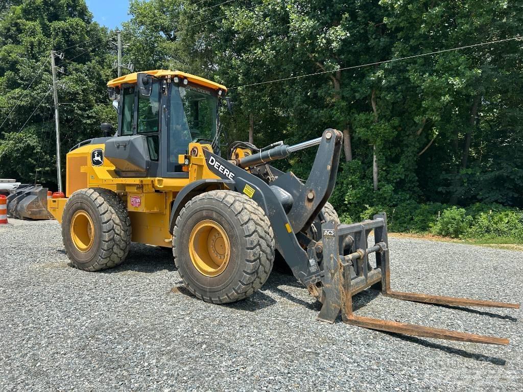 DEERE 544 P Series Kolesni nakladalci