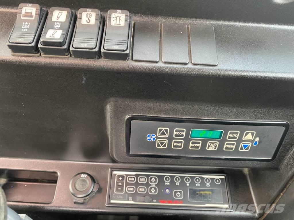 Takeuchi TB 2150 R Bagri goseničarji