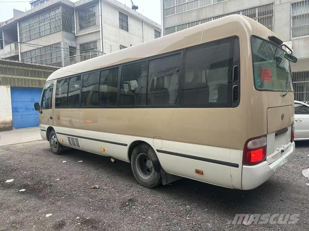 Toyota Coaster Medkrajevni avtobusi