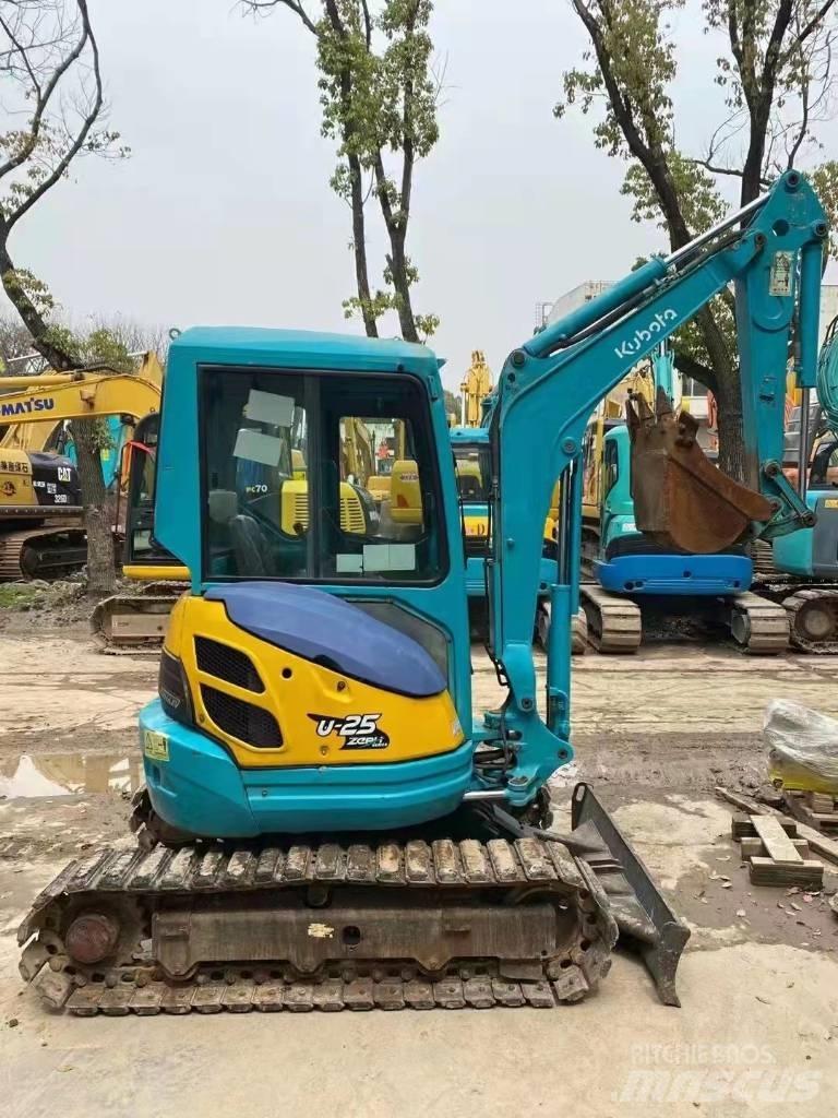Kubota U 25 Mini bagri <7t