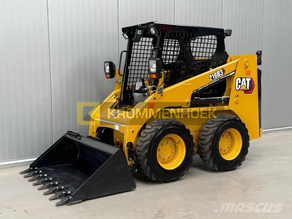 CAT 216 B3 Skid steer mini nakladalci