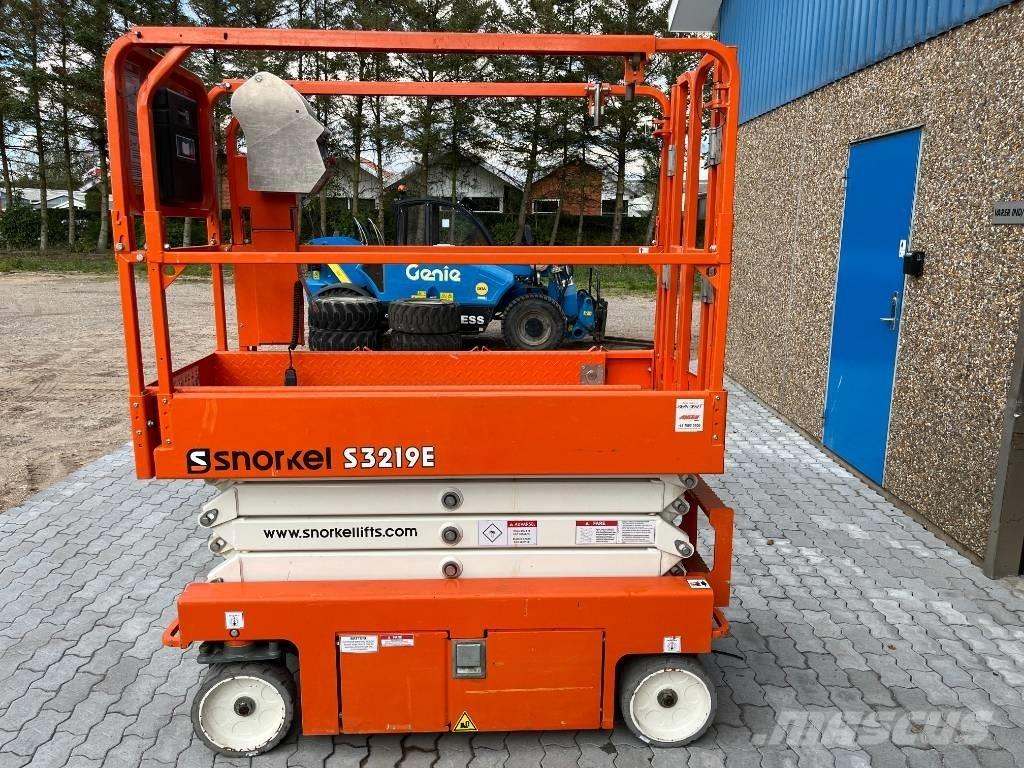 Snorkel S 3219 E Škarjaste dvižne ploščadi