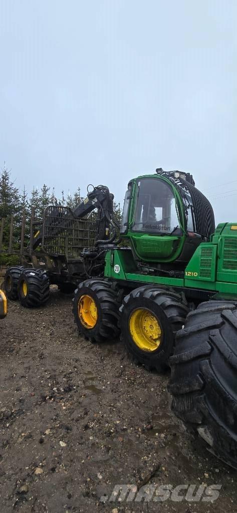 John Deere 1210 E Forwarderji