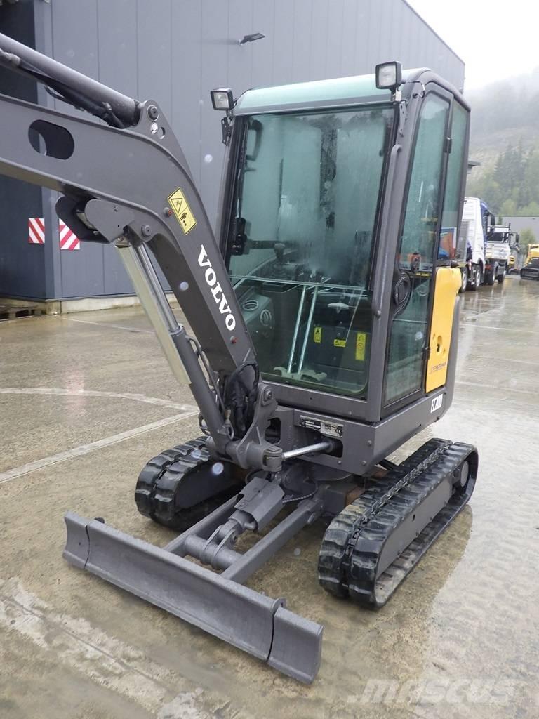 Volvo EC 20 D Mini bagri <7t