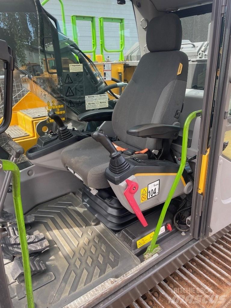 Volvo EC300EL Bagri goseničarji