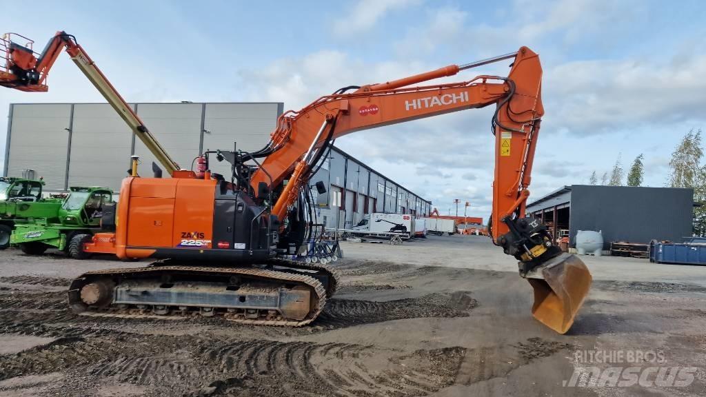 Hitachi ZX225USRLC-6 Bagri goseničarji
