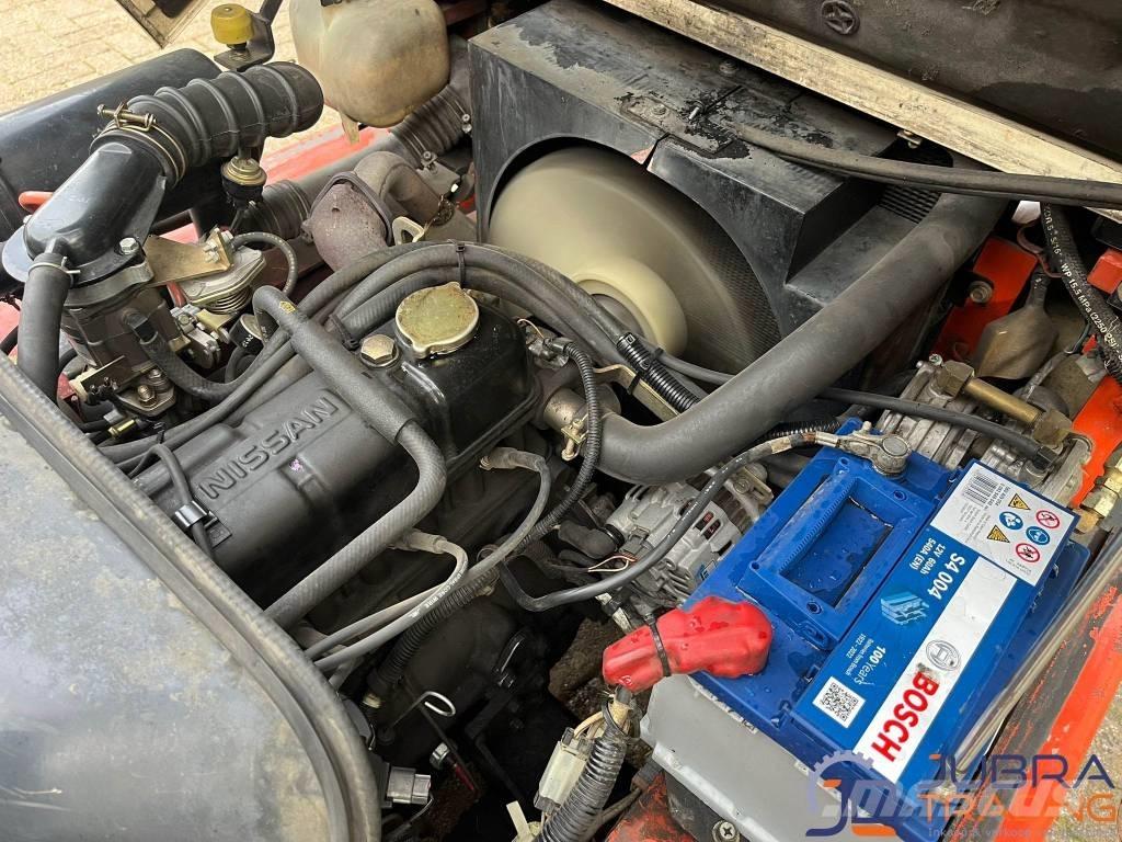 Nissan APJ02A25PU Plinski viličarji