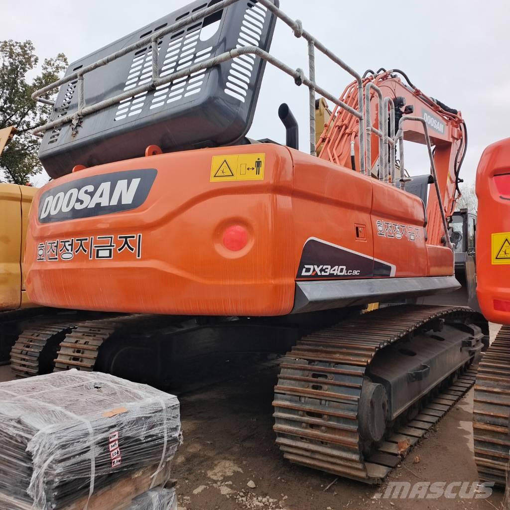 Doosan DX300LC-9C Bagri goseničarji