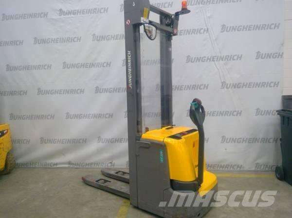Jungheinrich EJC 220 Ročni električni viličar