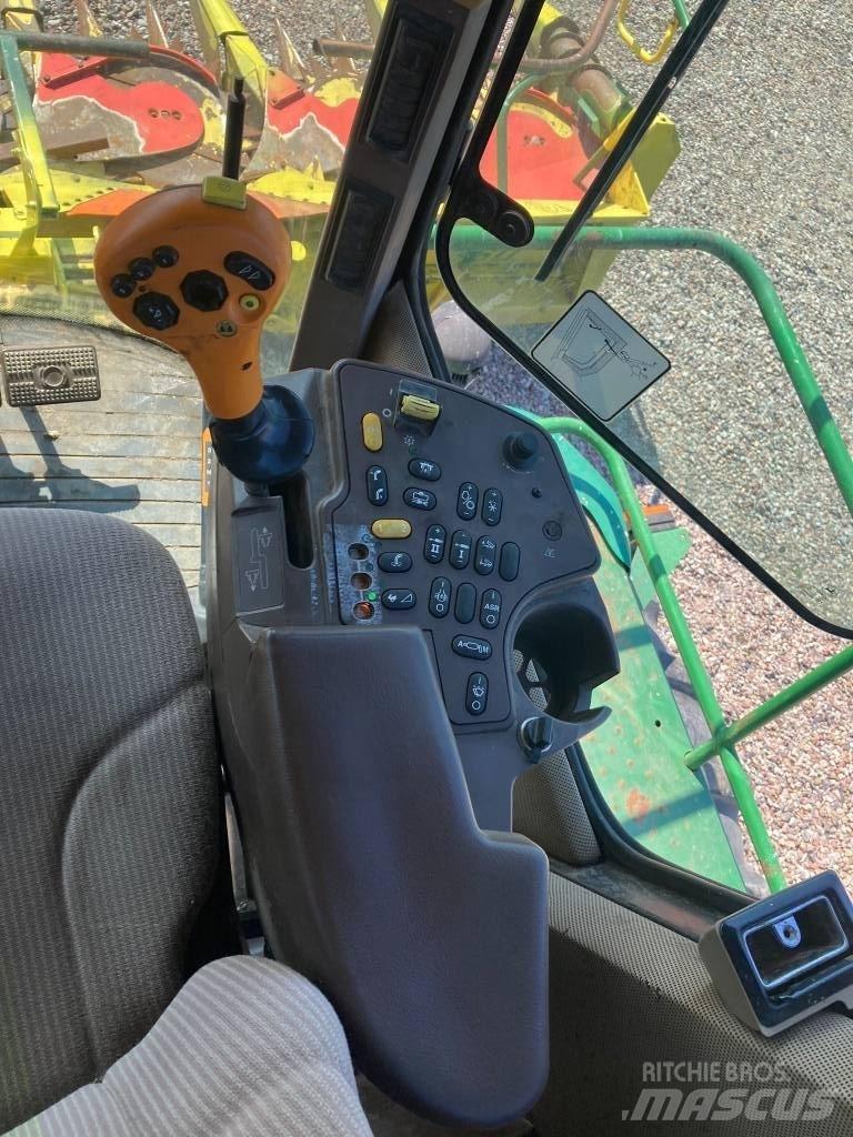 John Deere 7300 Stroji za krmo na lastni pogon