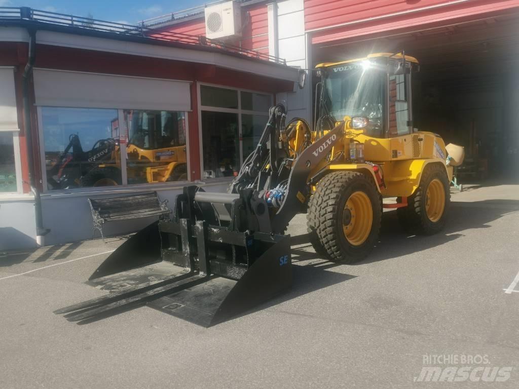 Volvo L35GT, UTHYRES Skid steer mini nakladalci