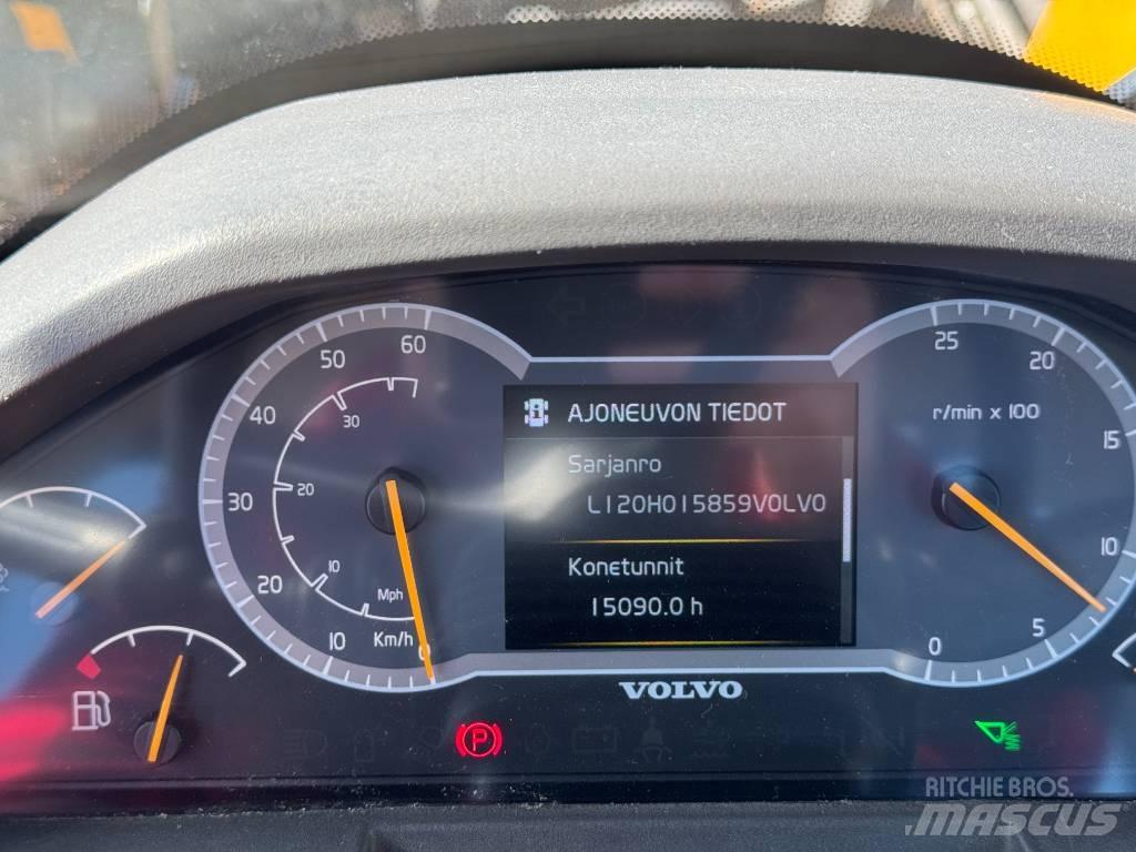Volvo L 120 H Kolesni nakladalci