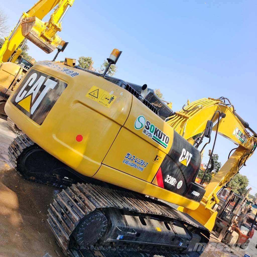 CAT 320 D2 Bagri goseničarji