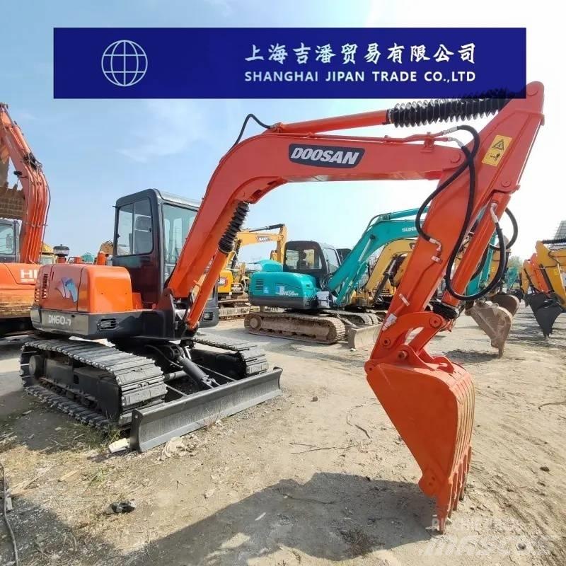 Doosan DH 60 Mini bagri <7t