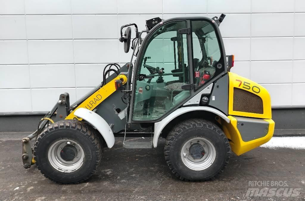 Kramer 750 Kolesni nakladalci