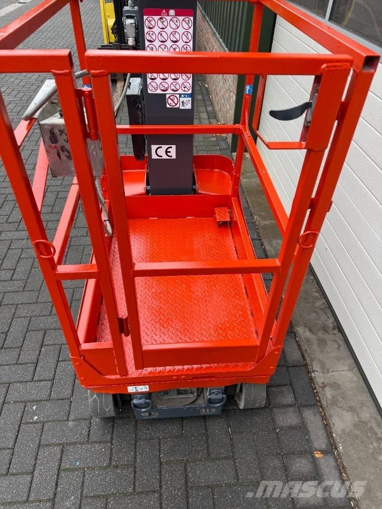 SkyJack SJ 12 Vertikalna dvigala