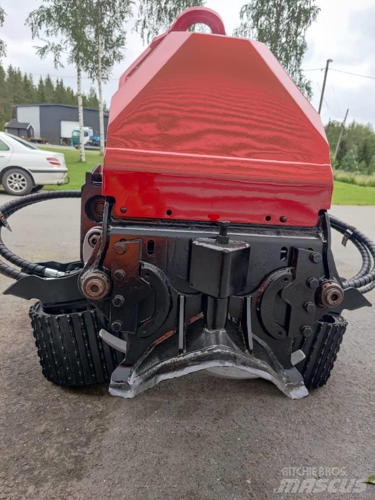 Komatsu 360.2 Glave za kombajne