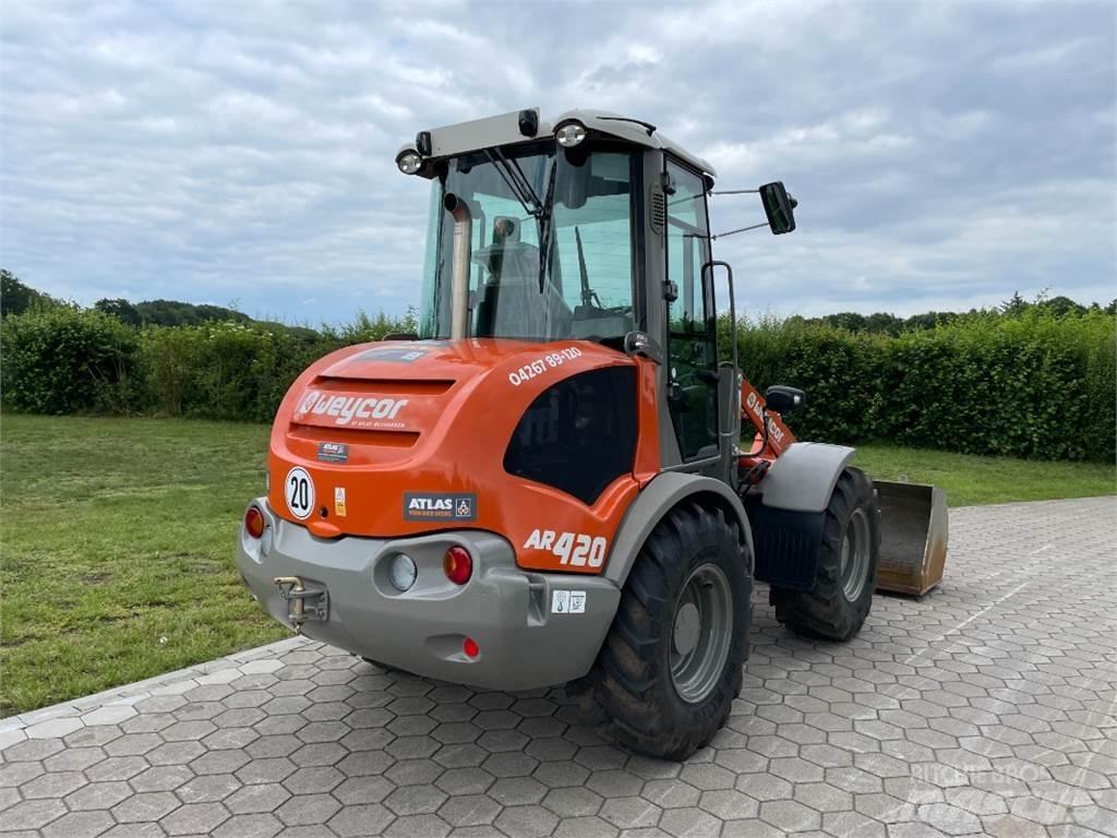 Atlas AR420SL Kolesni nakladalci