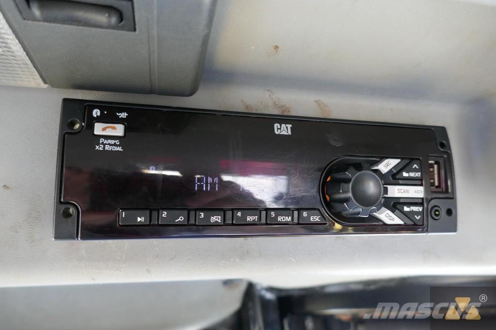 CAT D9T Buldožerji goseničarji