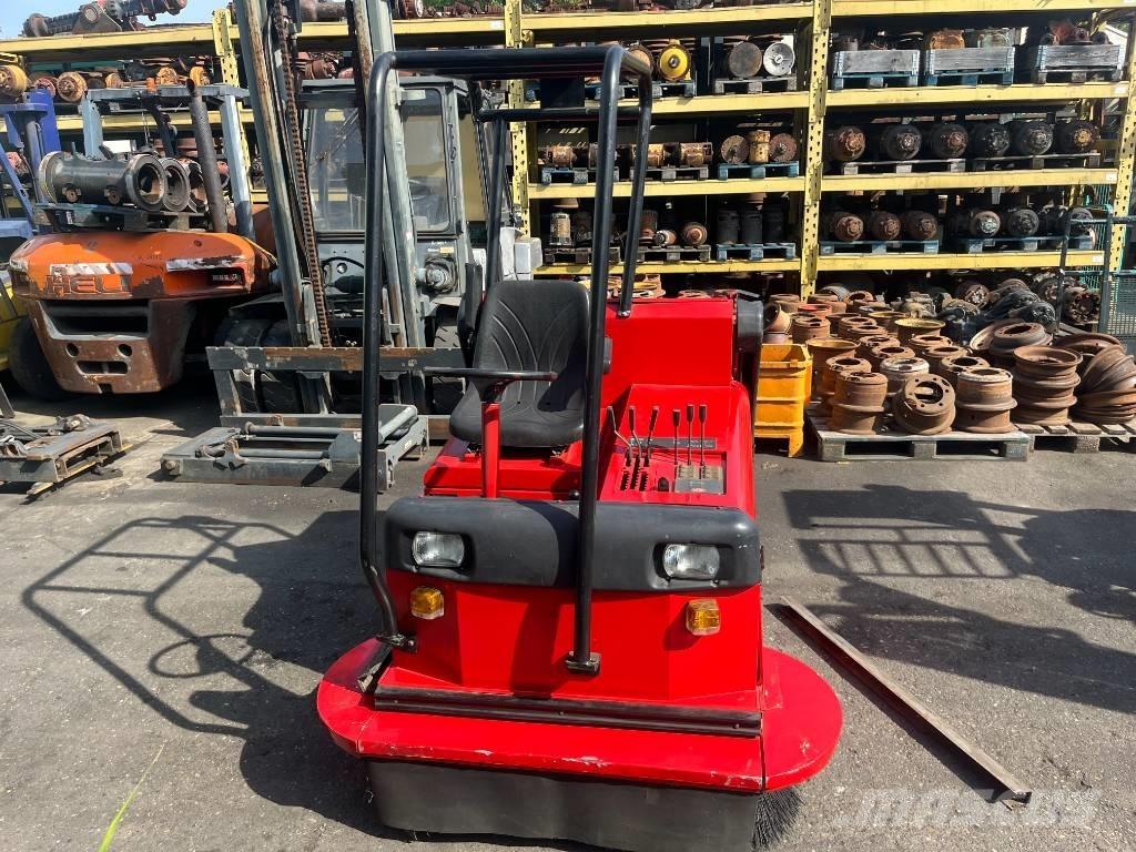 RCM Mille V-4075 Cestni pometači