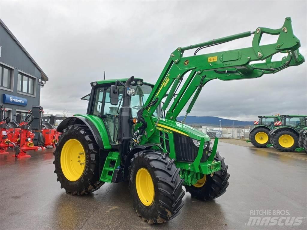 John Deere 6090M Traktorji