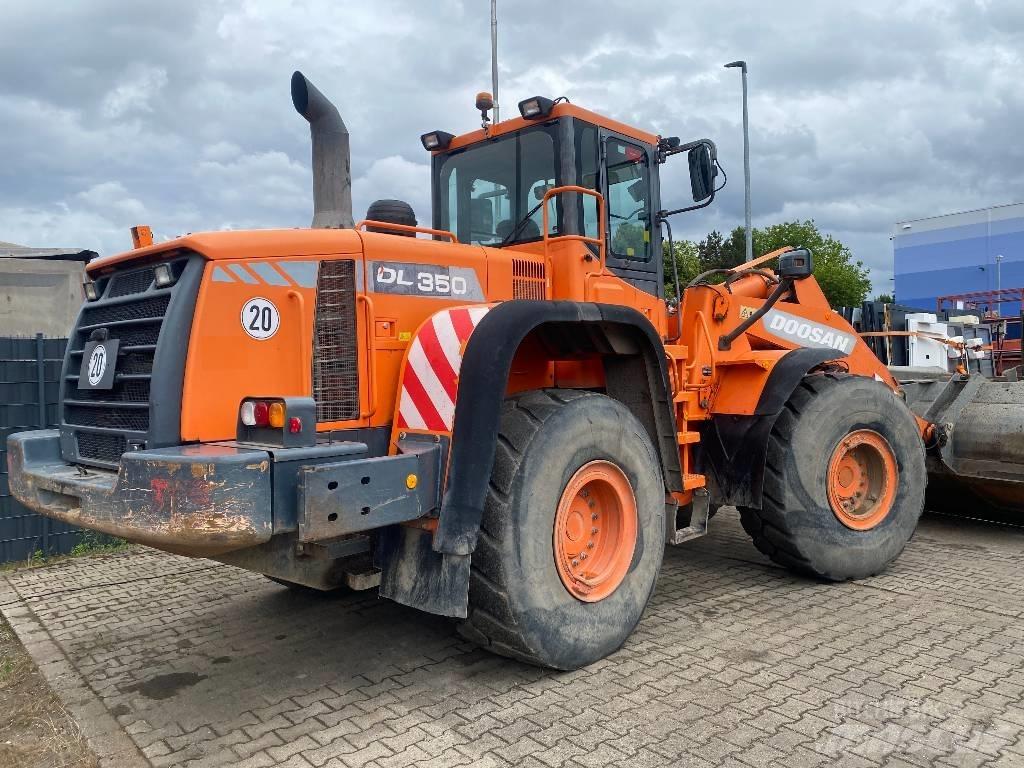 Doosan DL 350-3 Kolesni nakladalci