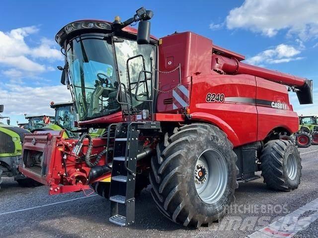 Case IH AF 8240 Kombajni