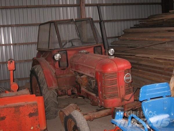 Volvo BM T22 Traktorji