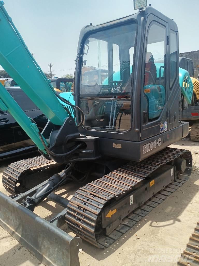 Kobelco SK 60 Bagri goseničarji