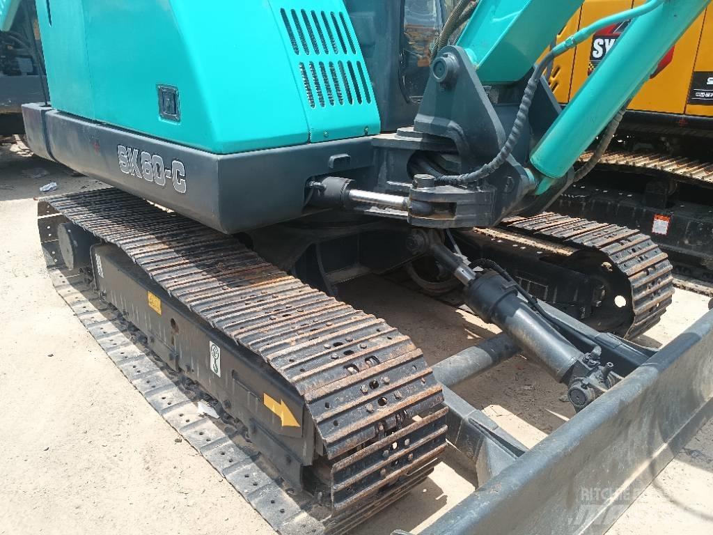 Kobelco SK 60 Bagri goseničarji
