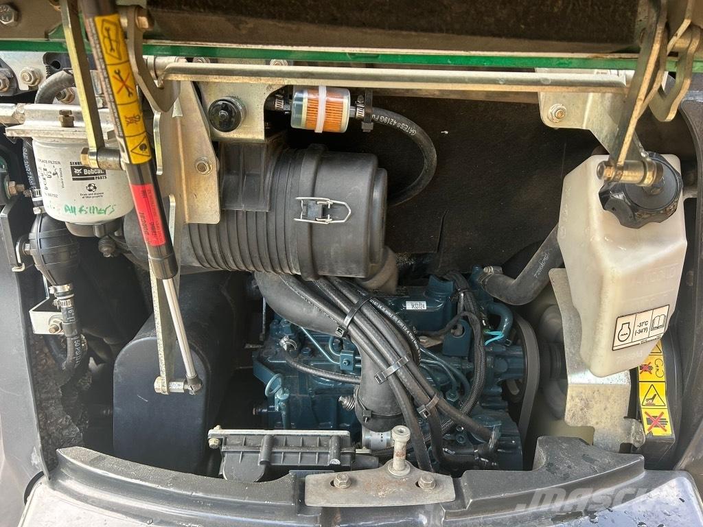 Bobcat E 27z Mini bagri <7t