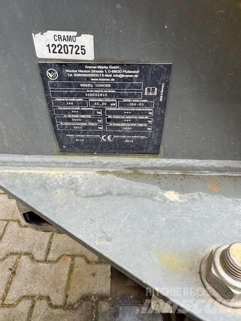 Kramer 750 Kolesni nakladalci