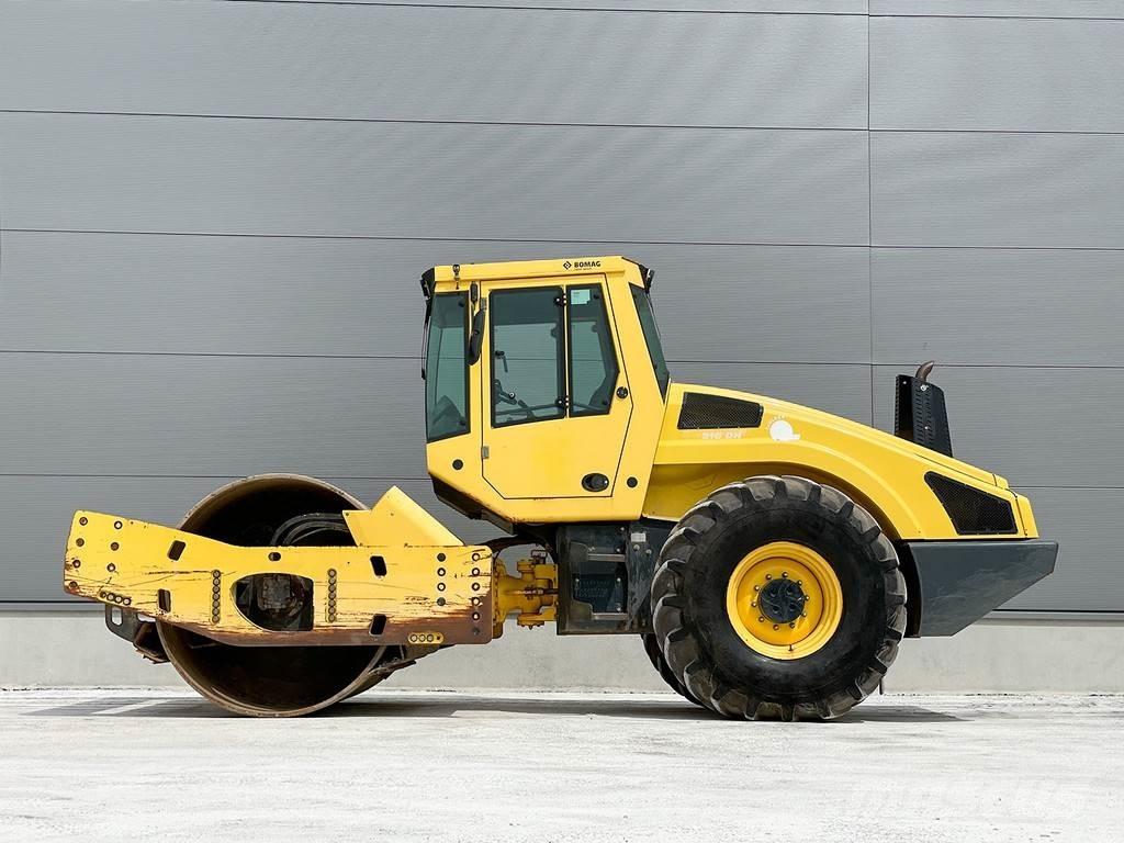 Bomag BW 216 DH-4i Enojni valjarji