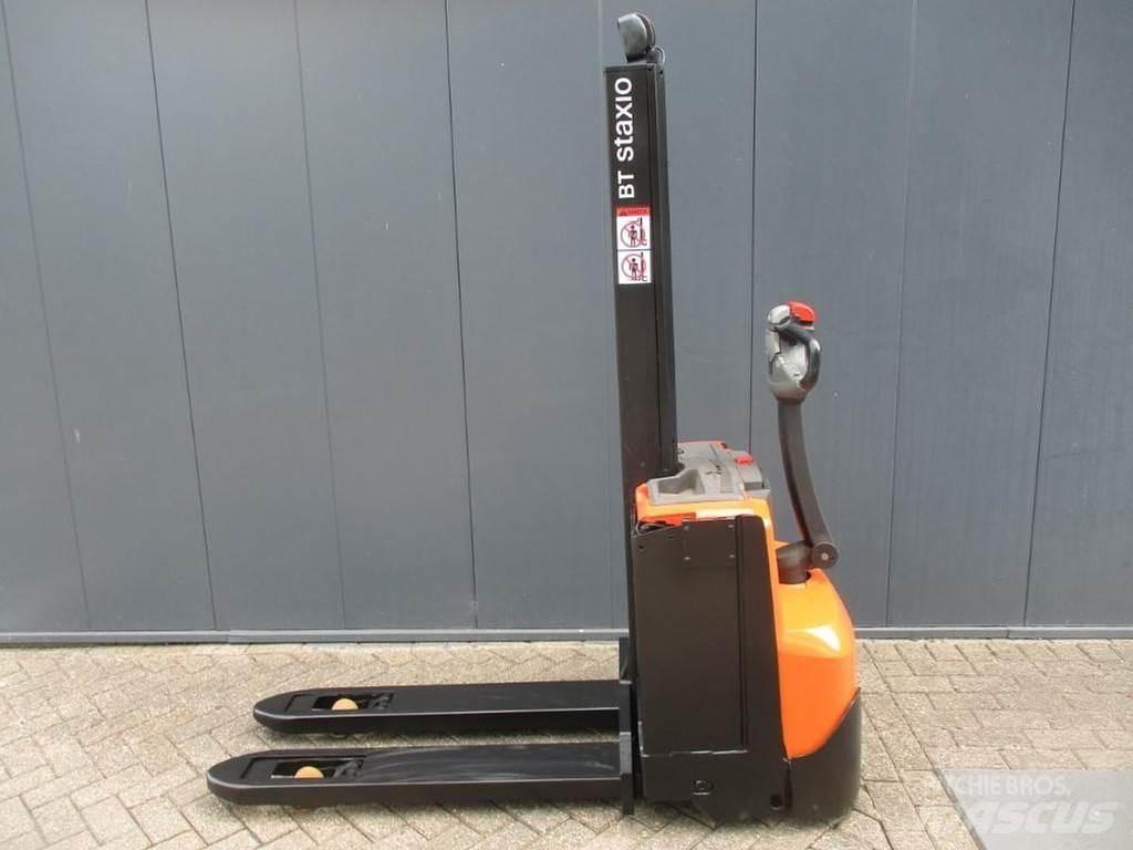 BT SWE 080L Ročni električni viličar
