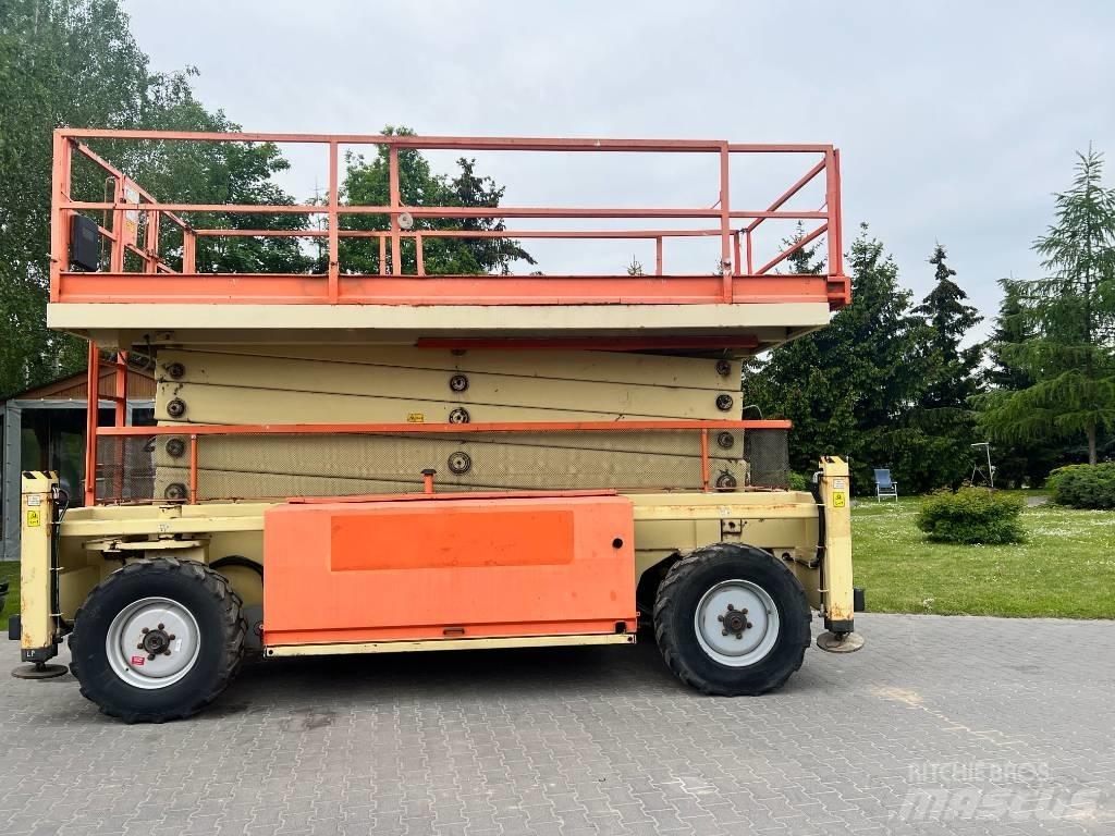 JLG 210-25 Škarjaste dvižne ploščadi