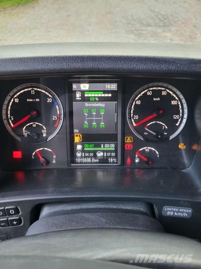 Scania R580 Tovornjaki cisterne
